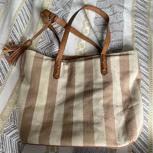Beige striped tote
